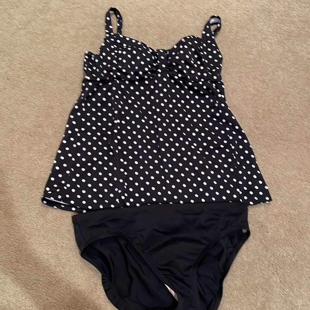 Motherhood Maternity polka dot bathing suit size M